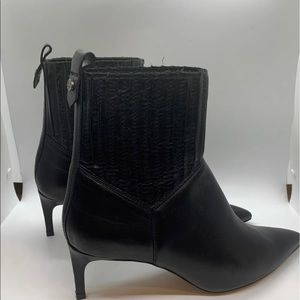 Boots brand new. No box. Real leather,  pull up.